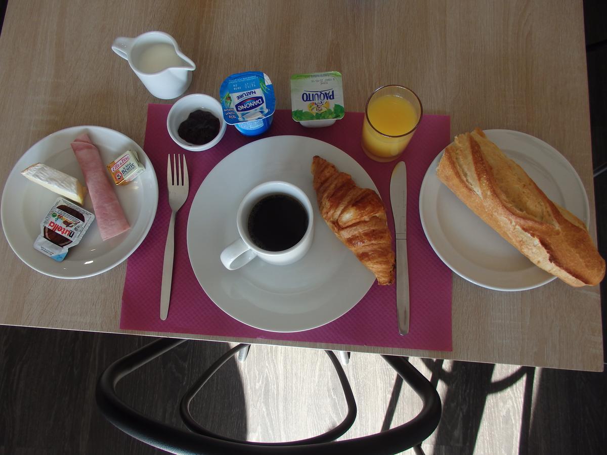 Hotel Castel Neuves-Maisons Εξωτερικό φωτογραφία
