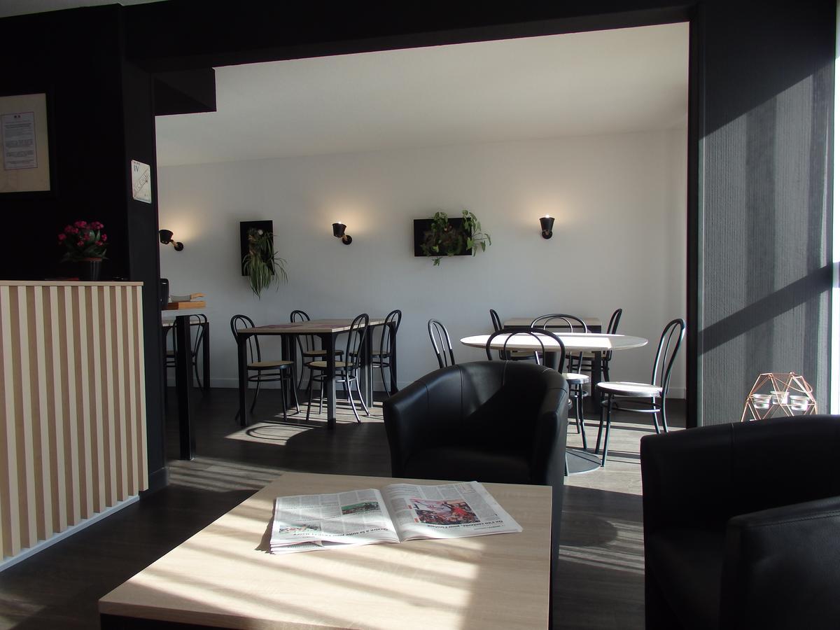 Hotel Castel Neuves-Maisons Εξωτερικό φωτογραφία